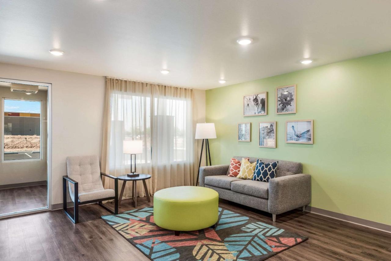 Woodspring Tucson-south